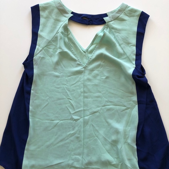 BCBG MAX AZRIA OPALINE GREEN CROSBY - Picture 5 of 5